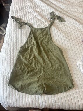 Sleeveless Olive Green Tie-Shoulder Romper